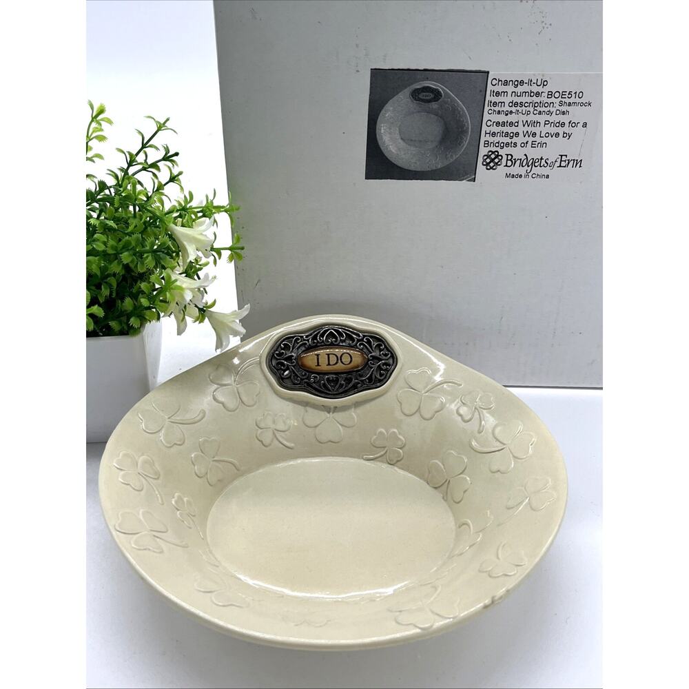 Bridgets of Erin “I Do” Shamrock Dish — Irish Celtic Wedding Ring Holder, Ivory